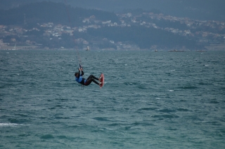 Iniciación y perfeccionamiento en nuestros camps de kitesurf